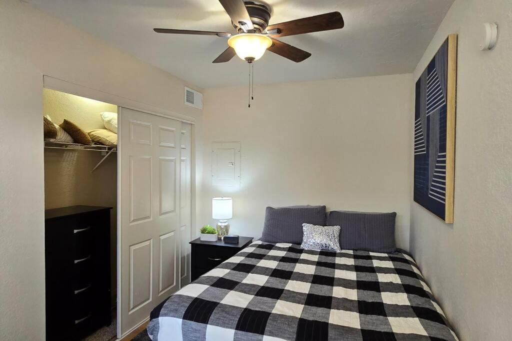 Cozy Updated Cove Of Heaven, 5Mins To Lake Hefner! Oklahoma City Extérieur photo